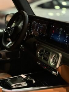 דשבורד מרצדס G450d אחרי דיטיילינג פנים מקצועי