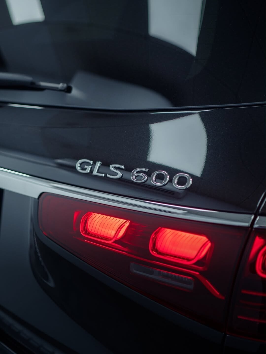 סמל GLS 600 ופנס אחורי של מרצדס-מייבאך