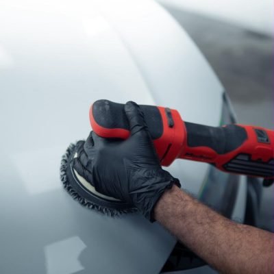 audi-r8-hood-polish-technician-action